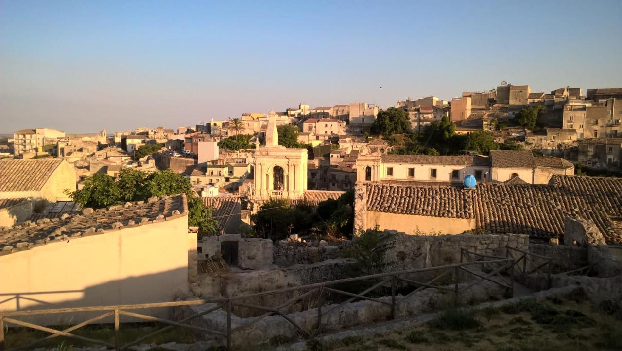 Dimora Del Pero Villa Palazzolo Acreide Dış mekan fotoğraf
